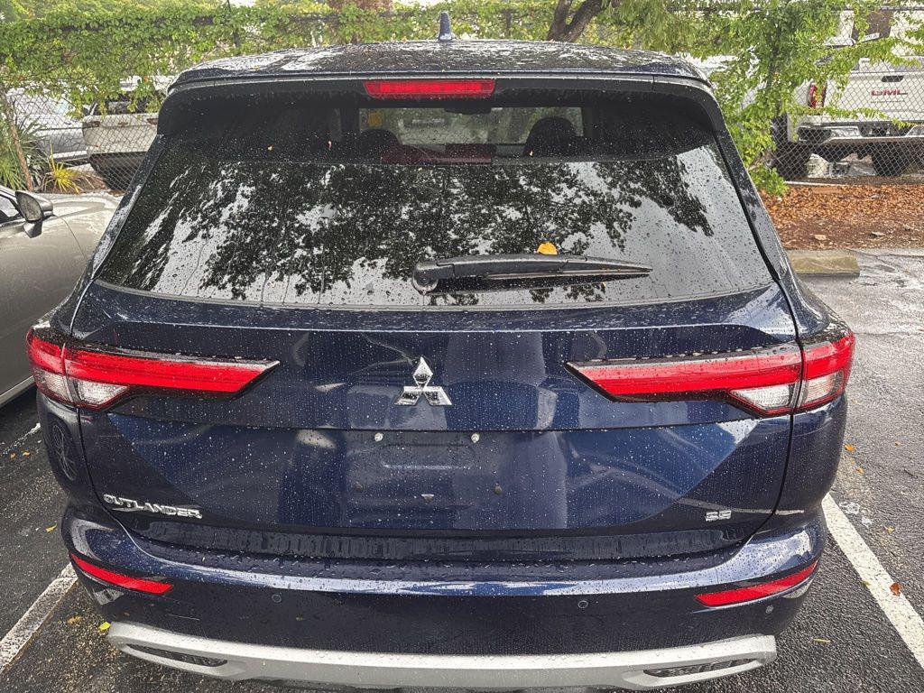 used 2024 Mitsubishi Outlander car, priced at $22,376