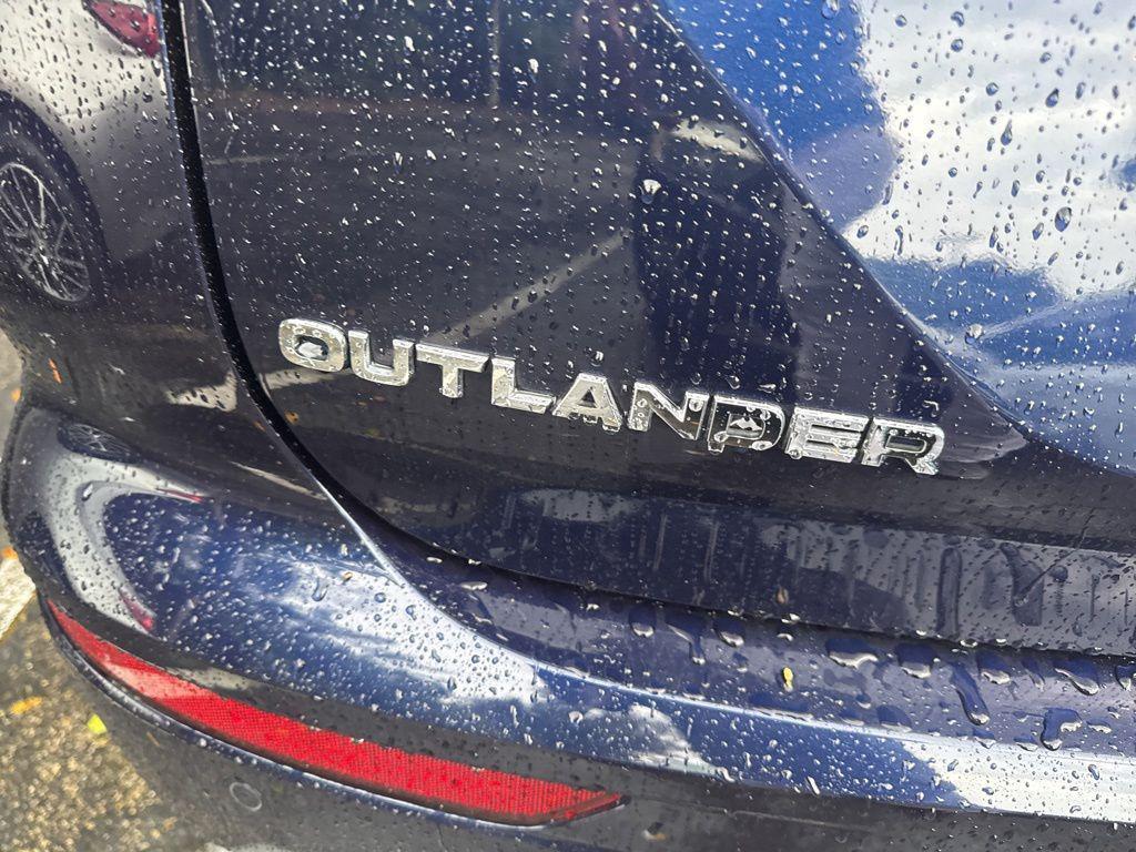 used 2024 Mitsubishi Outlander car, priced at $22,376