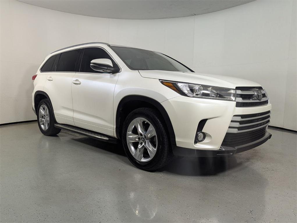 used 2018 Toyota Highlander car, priced at $22,609
