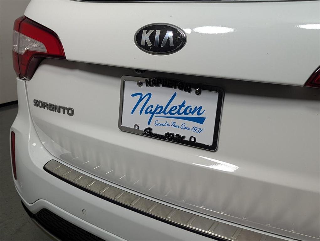 used 2014 Kia Sorento car, priced at $8,000