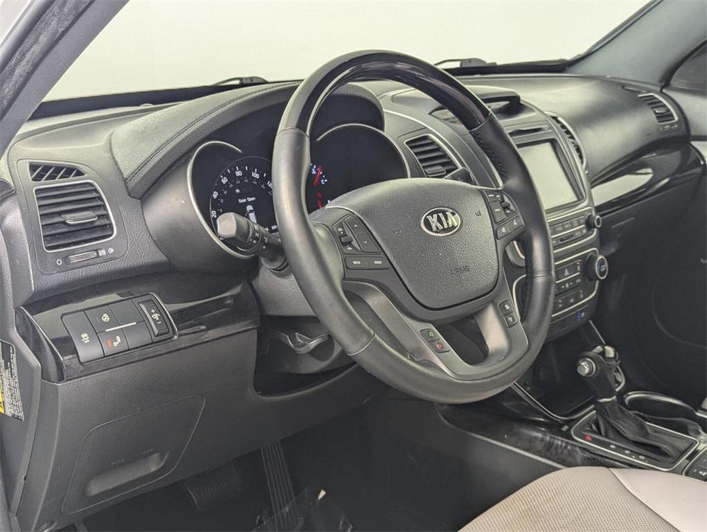 used 2014 Kia Sorento car, priced at $8,000