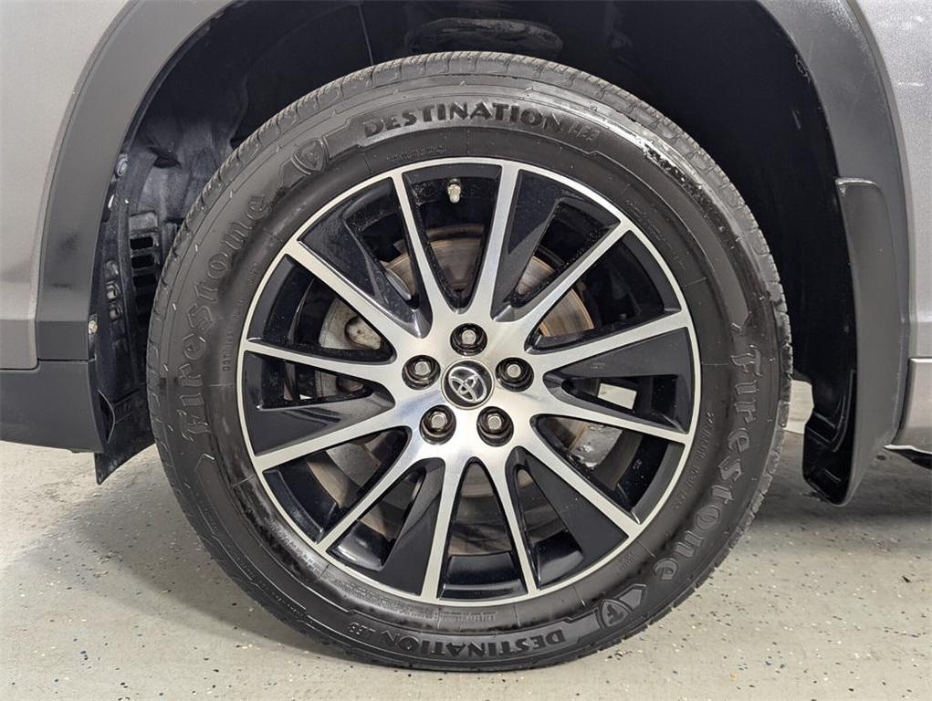 used 2017 Toyota Highlander car, priced at $17,000