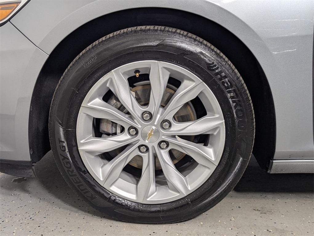 used 2025 Chevrolet Malibu car, priced at $18,900