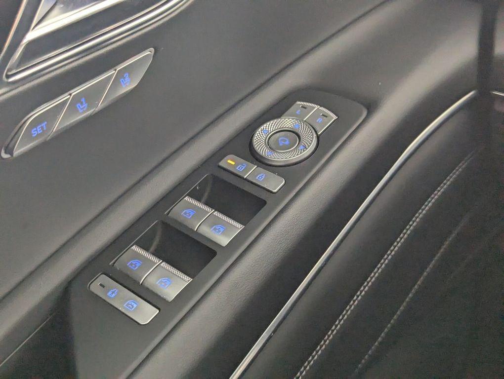 used 2025 Genesis GV80 car, priced at $41,900