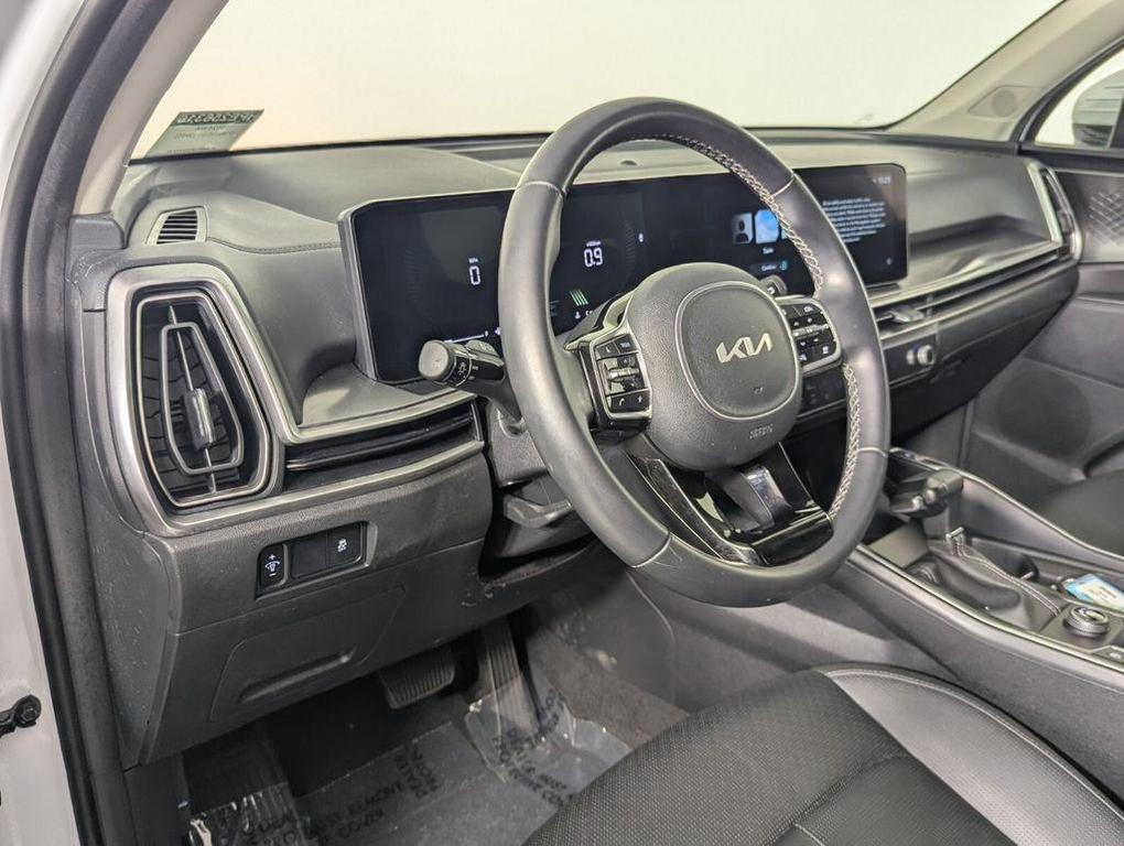 used 2024 Kia Sorento car, priced at $29,376