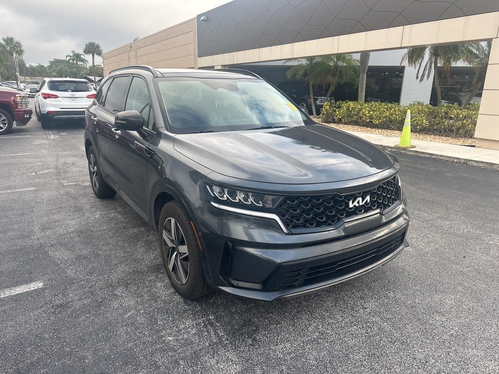 used 2023 Kia Sorento car, priced at $21,899