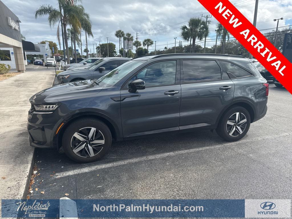 used 2023 Kia Sorento car, priced at $21,899