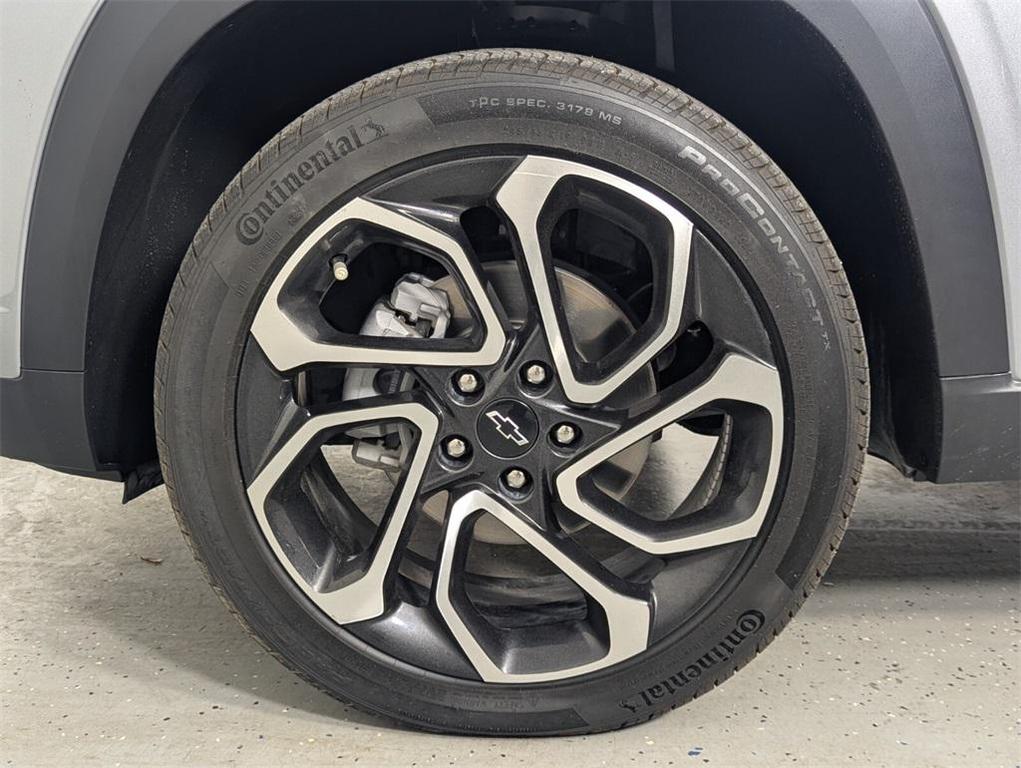 used 2025 Chevrolet Trax car, priced at $19,900