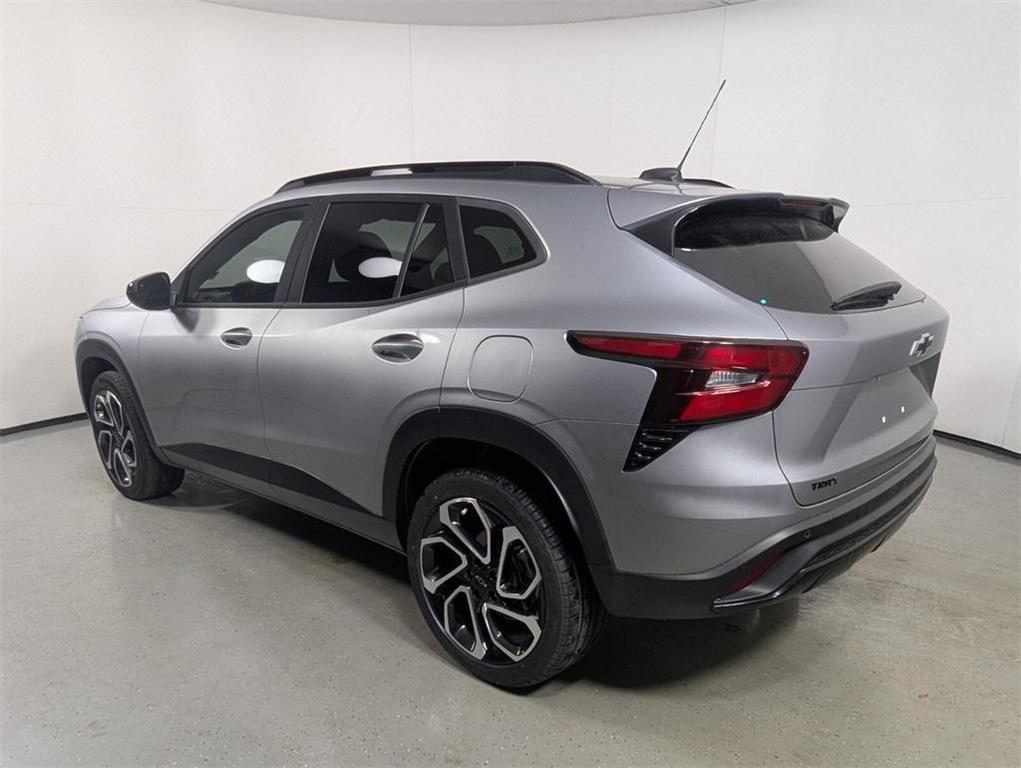 used 2025 Chevrolet Trax car, priced at $19,900