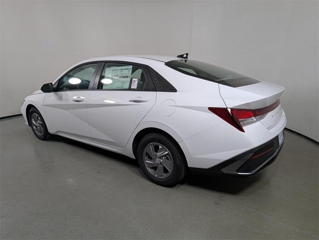 new 2025 Hyundai Elantra car, priced at $18,900
