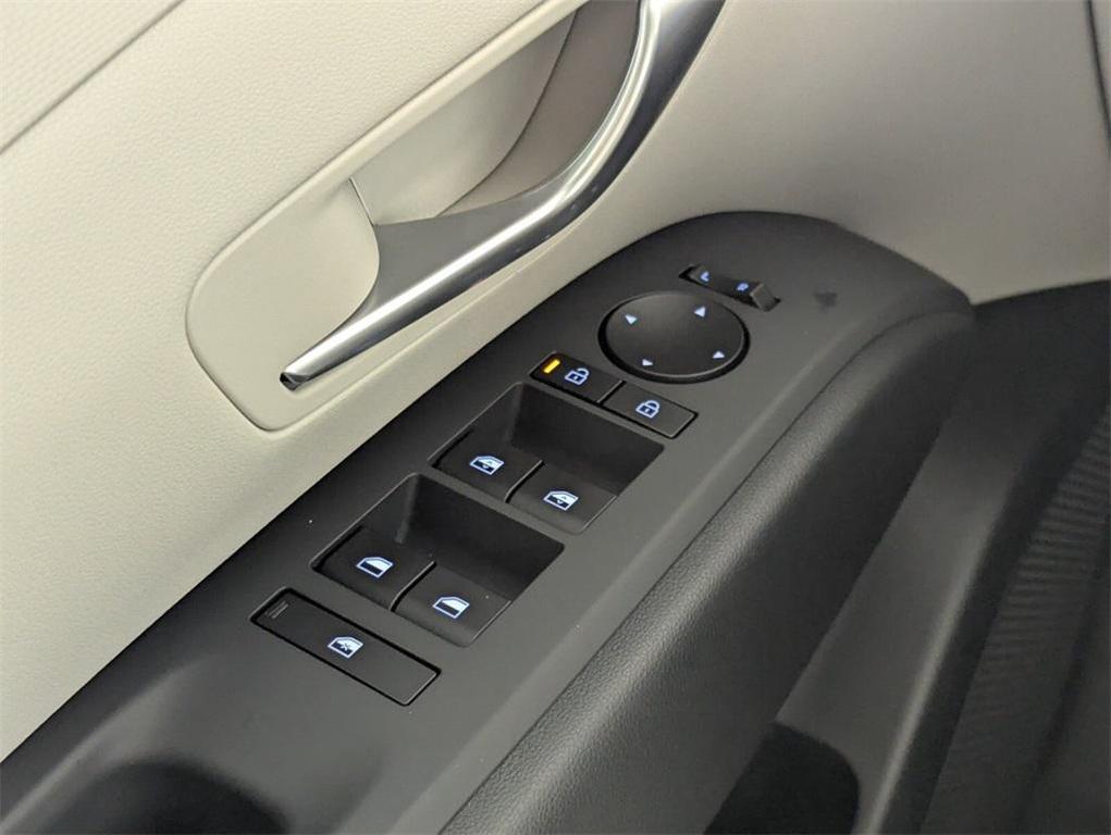 new 2026 Hyundai Tucson car, priced at $32,643