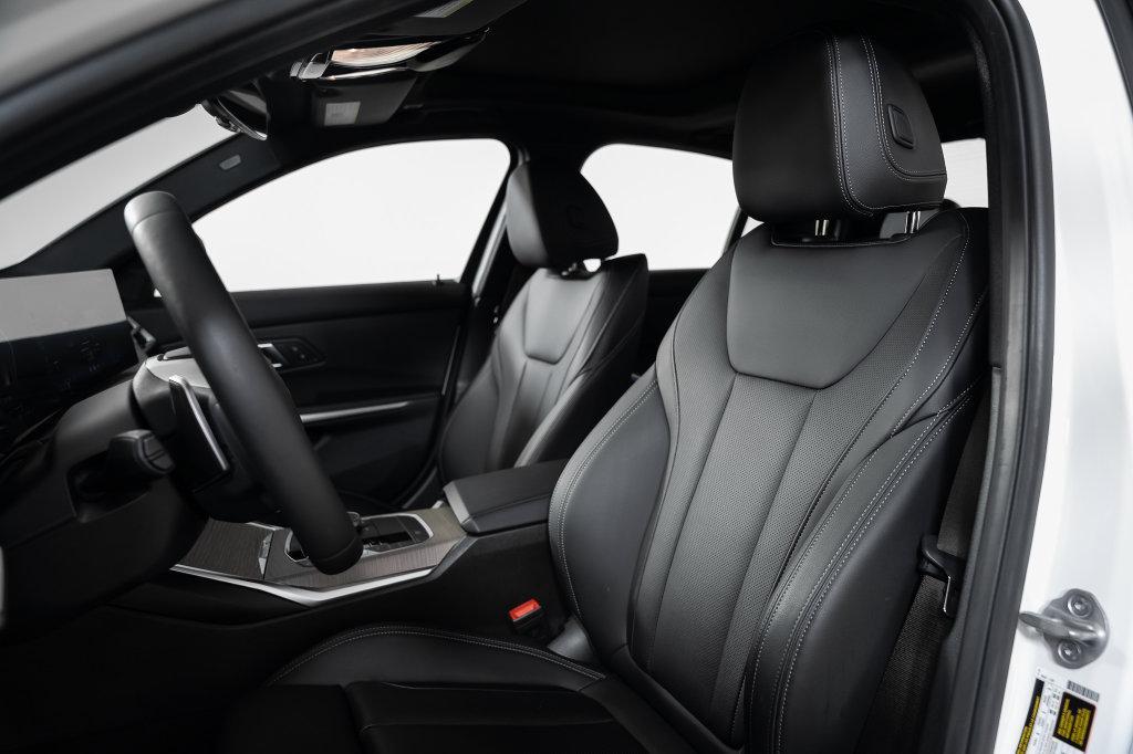 BMW 3 Series view 21