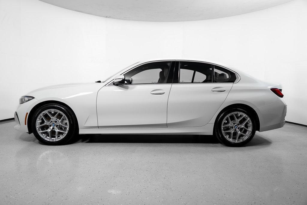 BMW 3 Series view 13