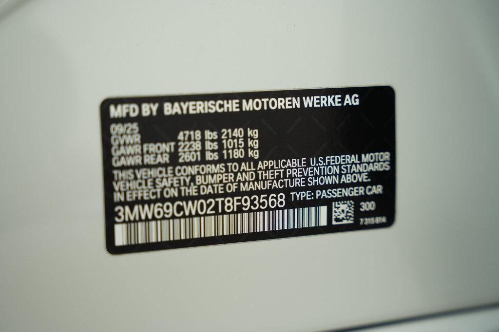 BMW 3 Series view 40
