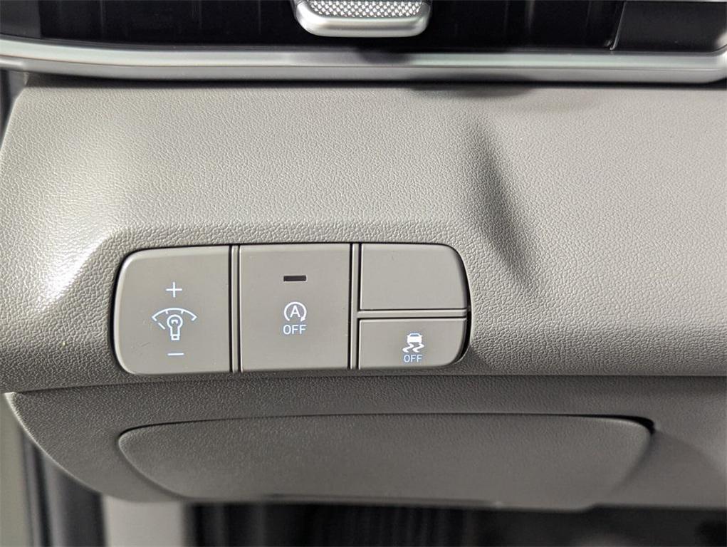 used 2025 Hyundai Elantra car, priced at $18,300