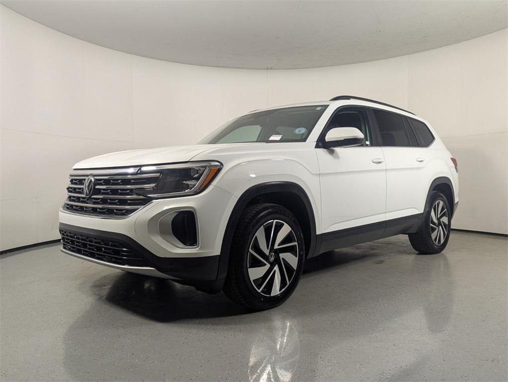 used 2025 Volkswagen Atlas car, priced at $31,500