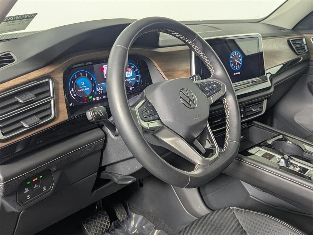 used 2025 Volkswagen Atlas car, priced at $31,500