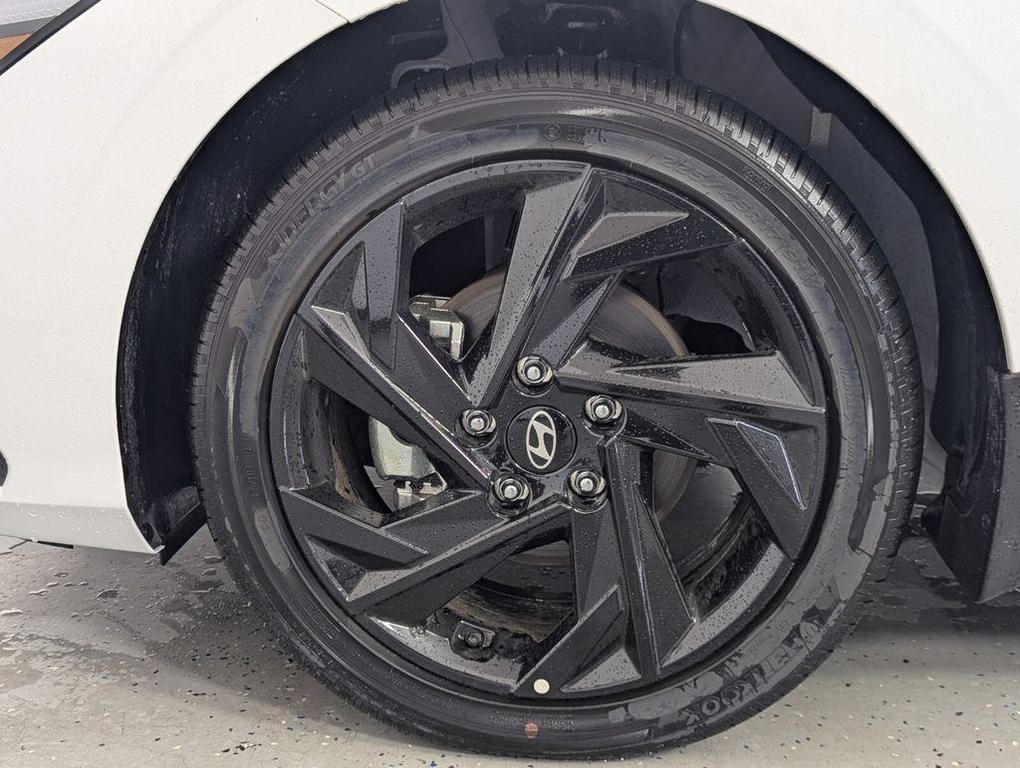new 2026 Hyundai ELANTRA HEV car, priced at $30,653