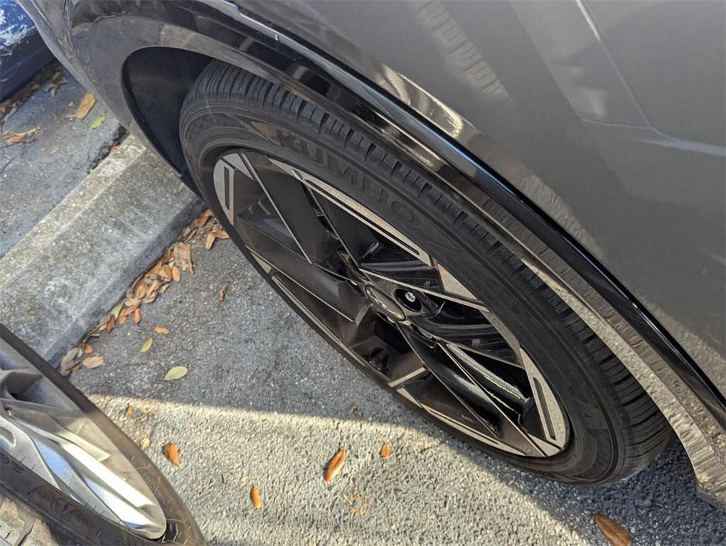 used 2025 Kia K4 car, priced at $22,900