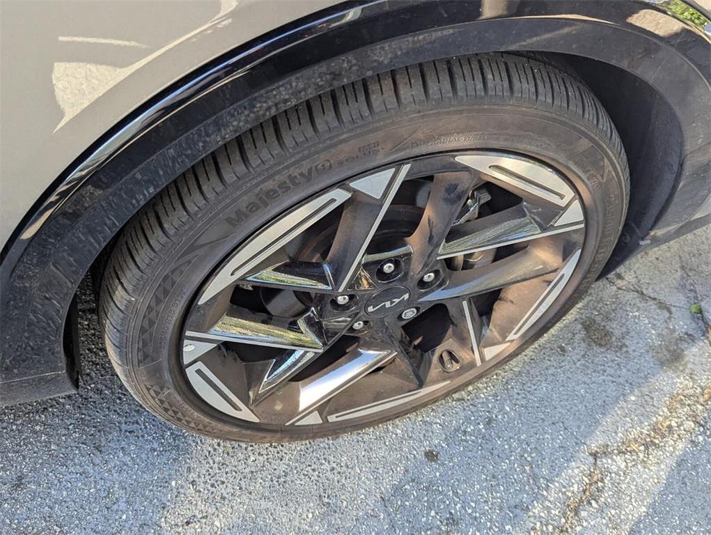 used 2025 Kia K4 car, priced at $22,900