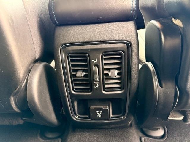 used 2020 Jeep Grand Cherokee car, priced at $20,555