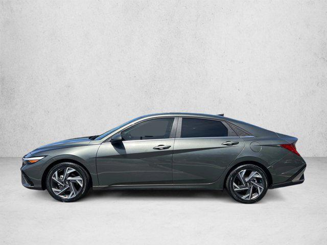 used 2025 Hyundai Elantra car