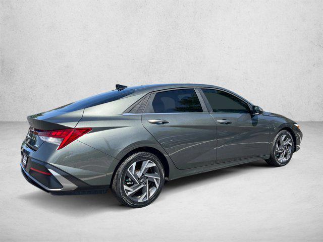 used 2025 Hyundai Elantra car