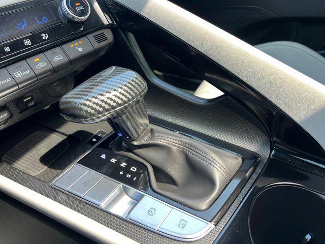 used 2025 Hyundai Elantra car