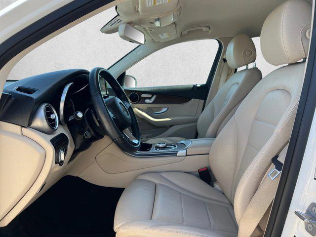 used 2019 Mercedes-Benz GLC 300 car