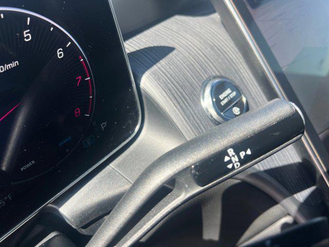 used 2024 Mercedes-Benz GLC 300 car