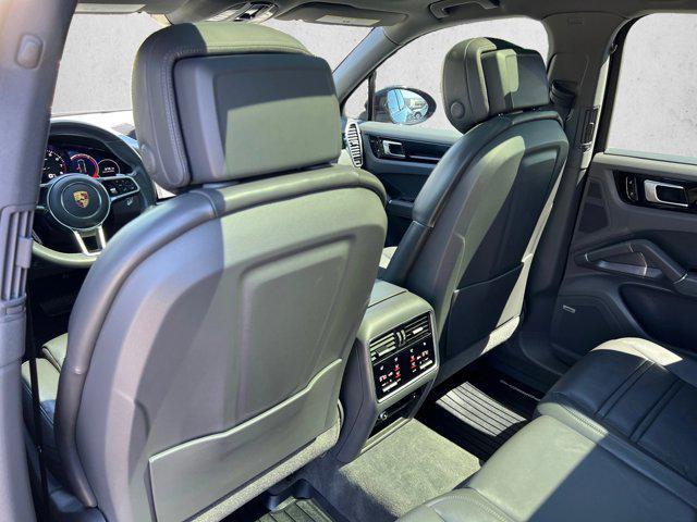 used 2020 Porsche Cayenne car