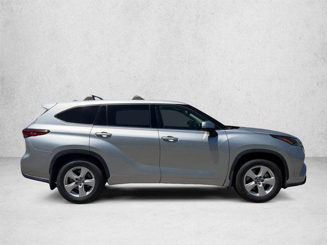 used 2021 Toyota Highlander car