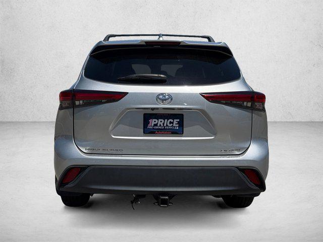 used 2021 Toyota Highlander car
