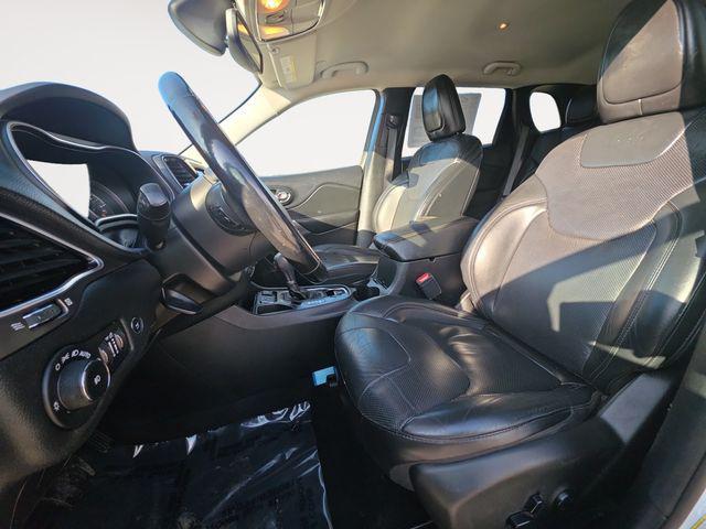 used 2020 Jeep Cherokee car, priced at $16,072