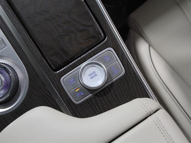 used 2021 Genesis GV80 car, priced at $36,500