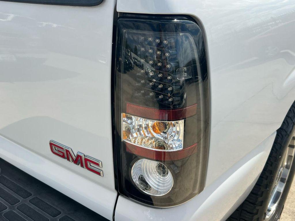 used 2006 GMC Sierra 1500 car, priced at $14,500