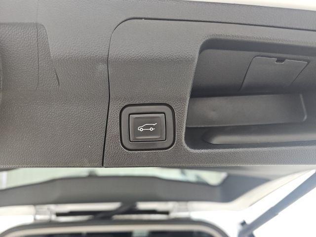 used 2023 GMC Acadia car, priced at $27,994