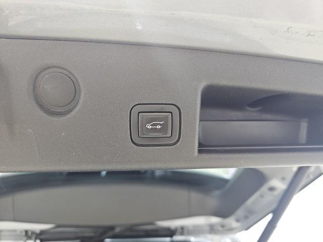 used 2023 Chevrolet Equinox car, priced at $24,860