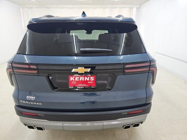 new 2026 Chevrolet Traverse car, priced at $43,888