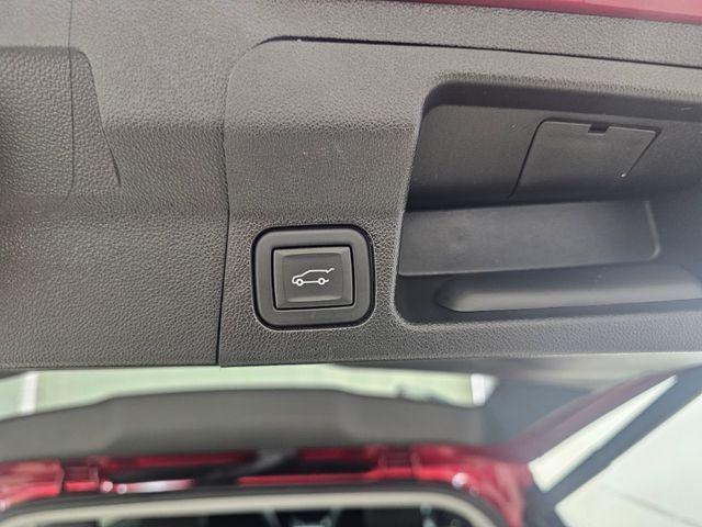 used 2023 GMC Acadia car, priced at $27,425
