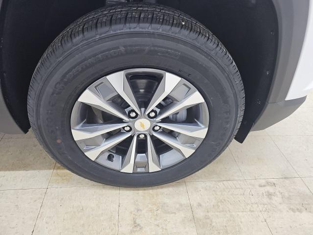 new 2026 Chevrolet Equinox car, priced at $31,501