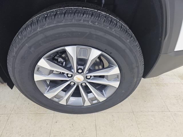 new 2026 Chevrolet Equinox car, priced at $31,501