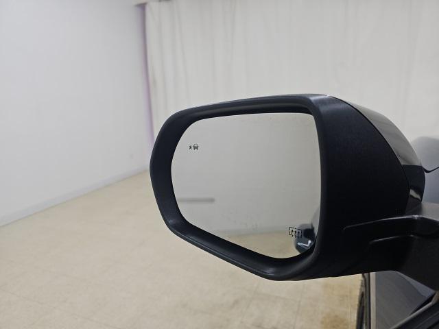 used 2025 Chevrolet Traverse car, priced at $34,597