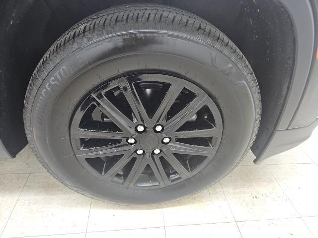 used 2023 Chevrolet Traverse car, priced at $28,925