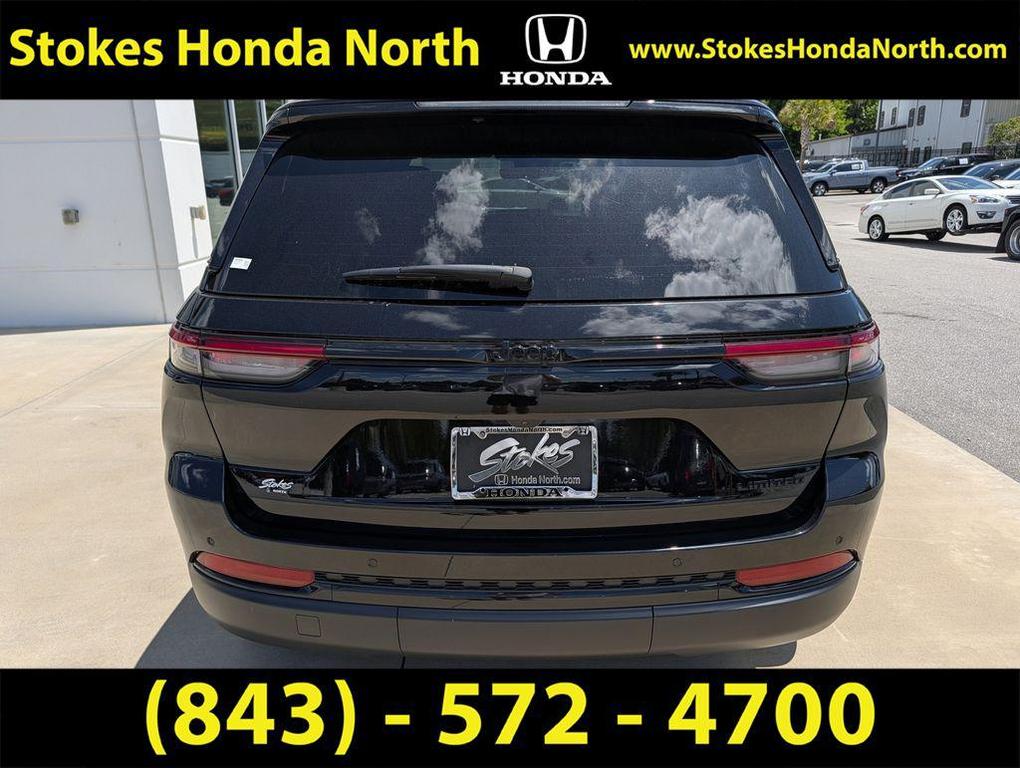 used 2025 Jeep Grand Cherokee car, priced at $38,694