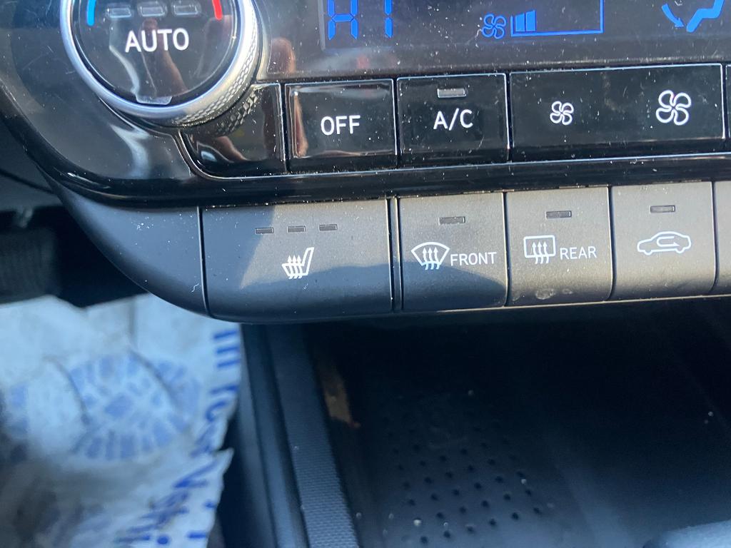 used 2023 Hyundai Elantra car, priced at $21,995