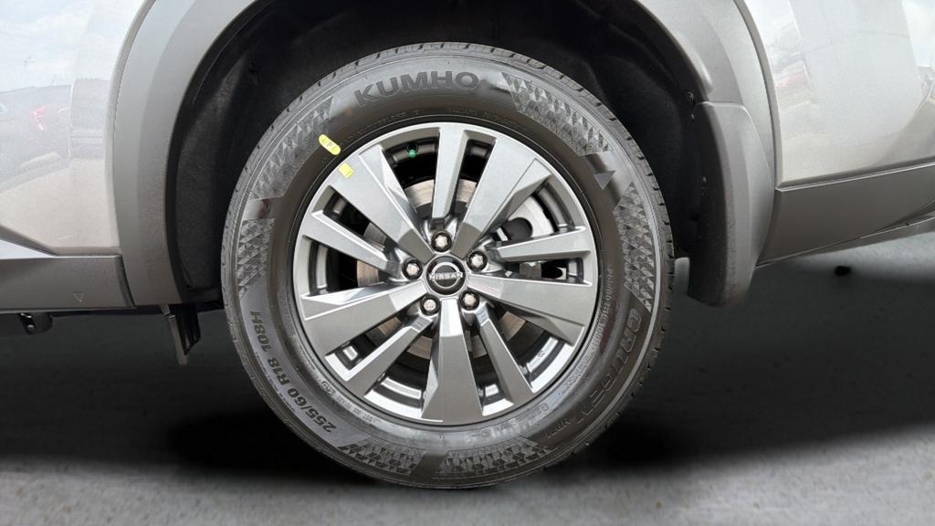 new 2026 Nissan Pathfinder car, priced at $38,024