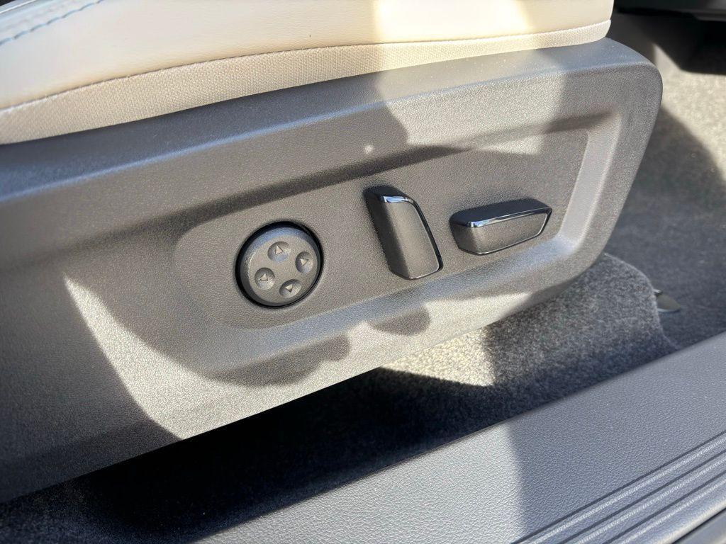 new 2026 Nissan Murano car, priced at $45,202