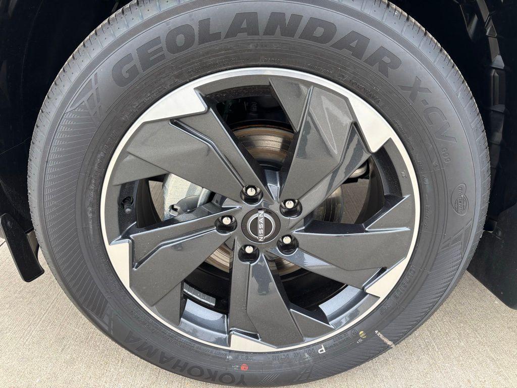 new 2026 Nissan Rogue car, priced at $27,889