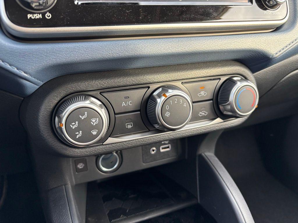 new 2025 Nissan Versa car, priced at $19,252